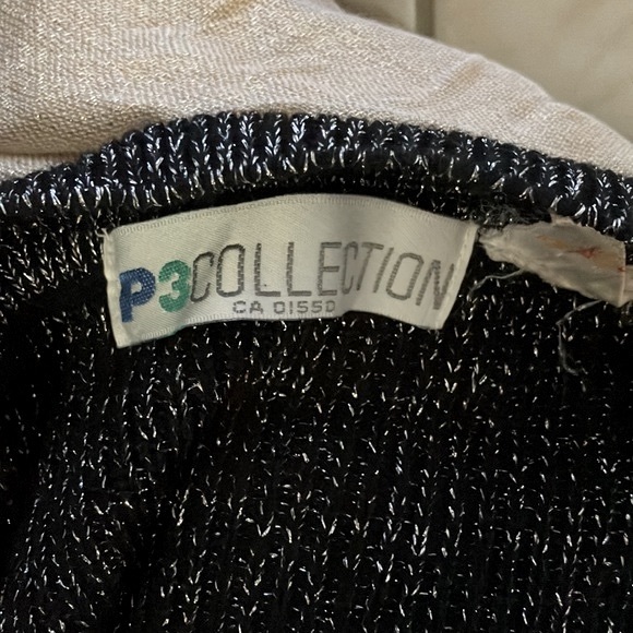 Long cardigan with gold buttons - Picture 5 of 6